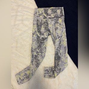 Lululemon Wunder Train High Rise Tight 25”